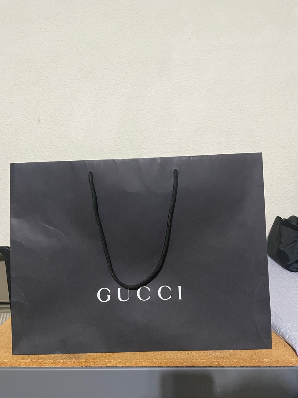 Gucci shopping bag GG